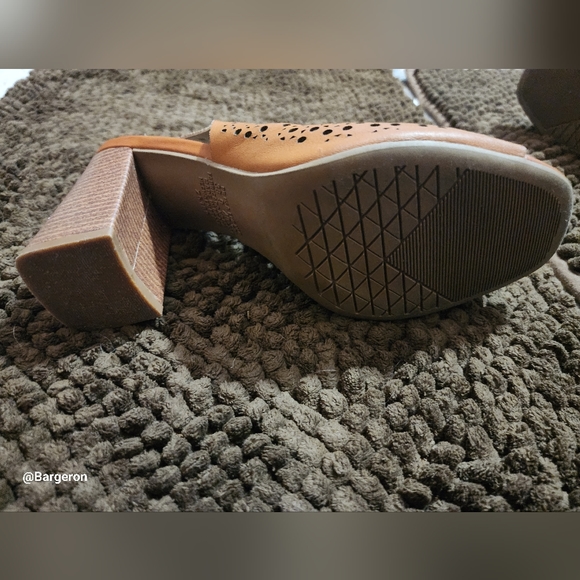 Leather Dakota heels - Picture 12 of 14